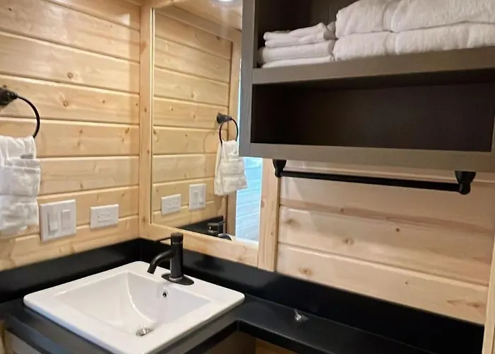 Chalet 063a Brand New Cozy With Loft & King Bed Near Grand Canyon South Rim *